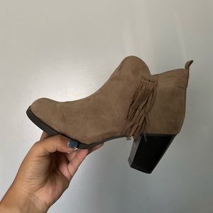 ❗️ NEW❗️ Brown Booties